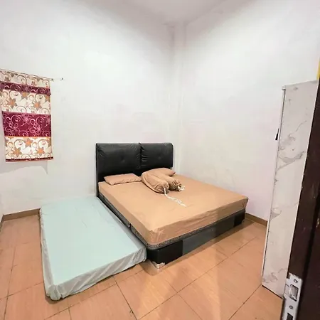 Villa Bukit Mas 4 Kamar Berastagi Sebrang Mikie Funland-3